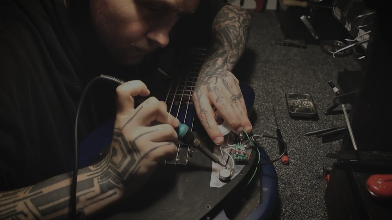 electronic repair photo